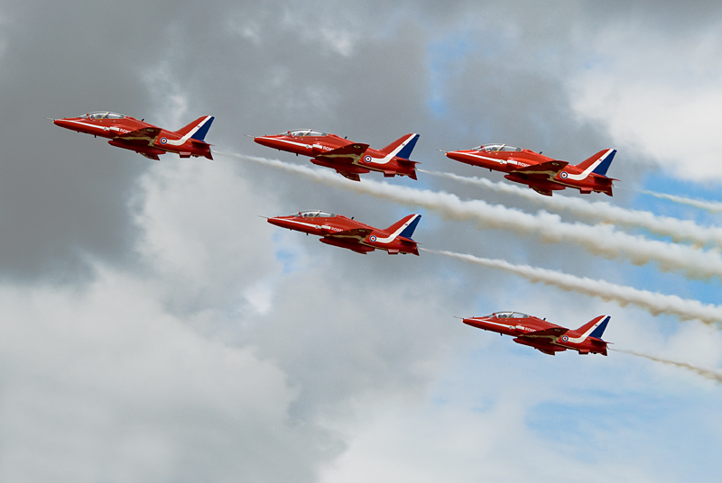 177_Fairford RIAT_Red Arrows na British Aerospace Hawk T1.jpg